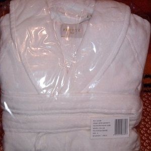 Bathrobe